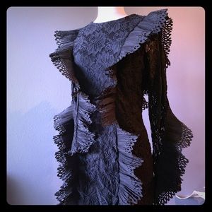 Love culture/the sang black bodycon dress